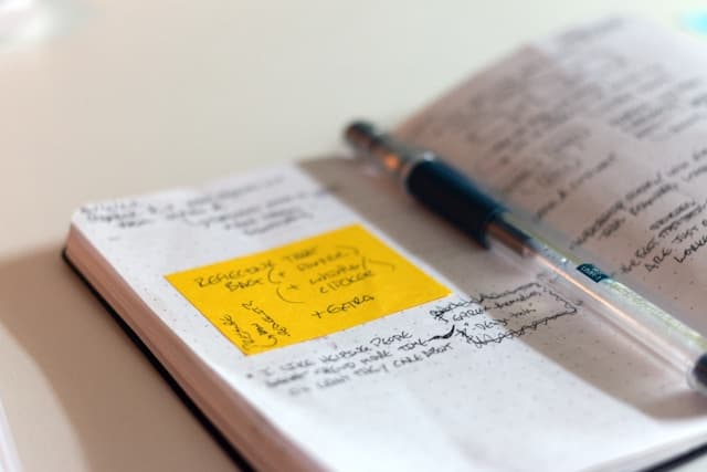 Intelligent Meeting Notes illustration